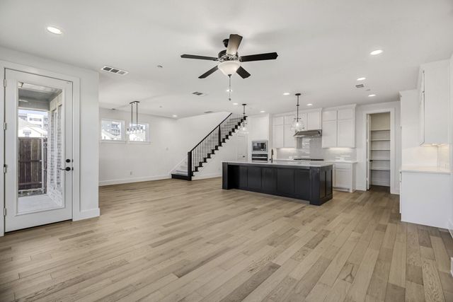 624 Damsel June Street, Lewisville, TX 75056