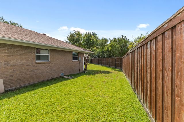 2713 Clearmeadow Court, Bedford, TX 76021