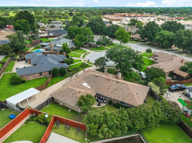2713 Clearmeadow Court, Bedford, TX 76021