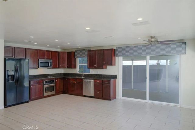 3803 Piedmont, Highland, CA 92346