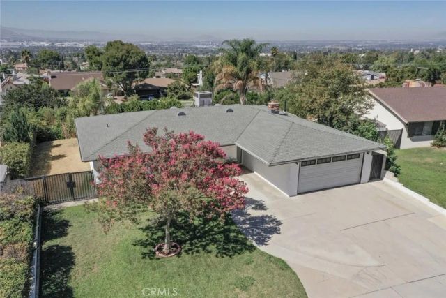 3803 Piedmont, Highland, CA 92346