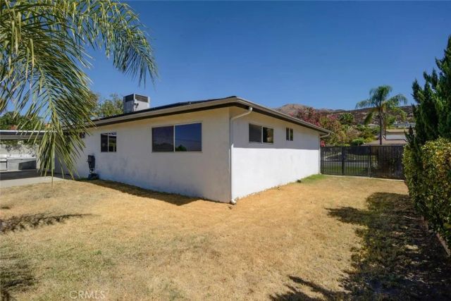 3803 Piedmont, Highland, CA 92346