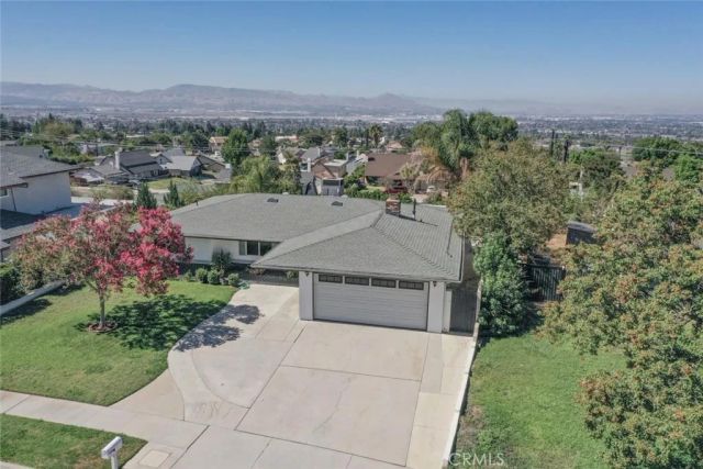 3803 Piedmont, Highland, CA 92346