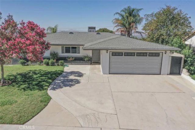 3803 Piedmont, Highland, CA 92346