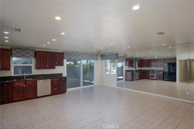 3803 Piedmont, Highland, CA 92346