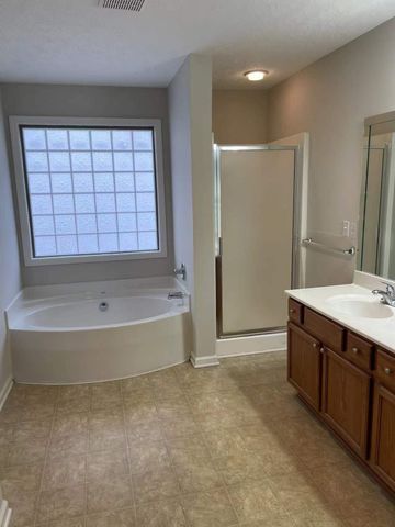 740 Rosslyns Dale, Lexington, KY 40514