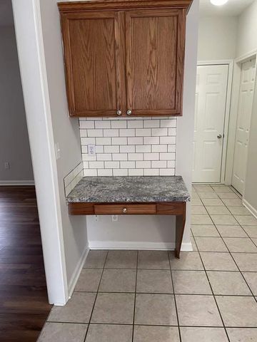 740 Rosslyns Dale, Lexington, KY 40514
