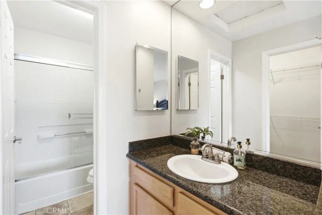2380 Del Mar Way 305, Corona, CA 92882