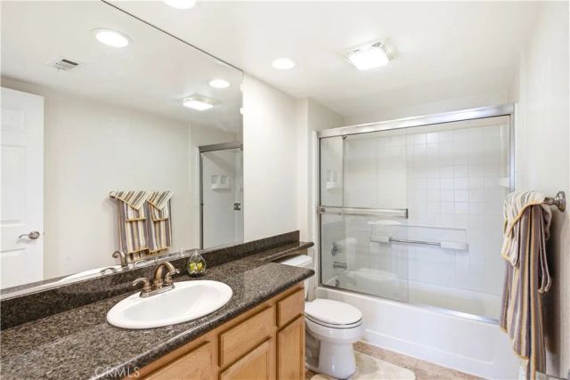 2380 Del Mar Way 305, Corona, CA 92882