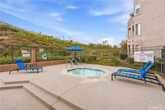 2380 Del Mar Way 305, Corona, CA 92882