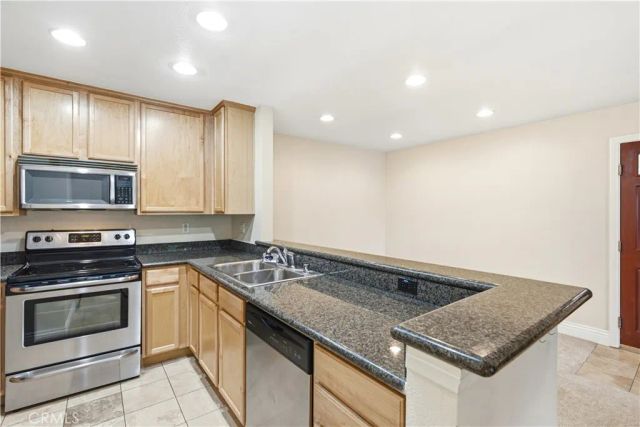 2380 Del Mar Way 305, Corona, CA 92882