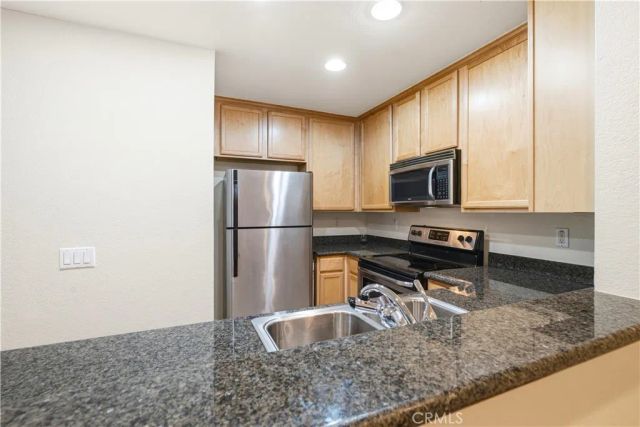 2380 Del Mar Way 305, Corona, CA 92882