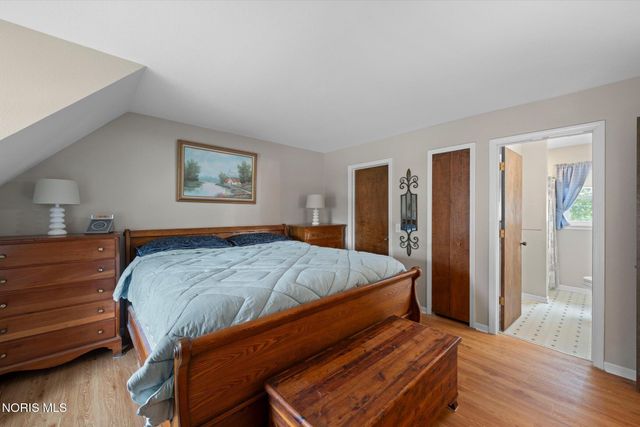 2115 Thornapple Drive, Toledo, OH 43614
