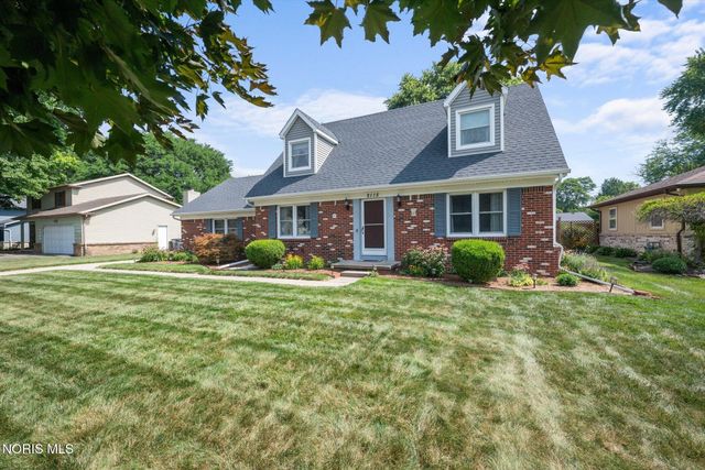 2115 Thornapple Drive, Toledo, OH 43614