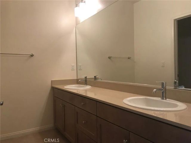 319 Edenfiled Avenue, Azusa, CA 91702