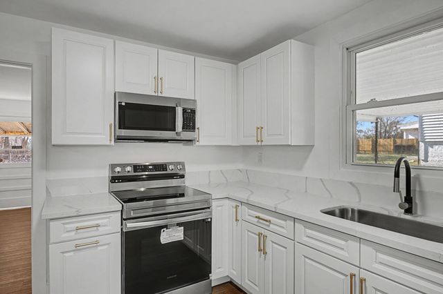 107 Garwood Dr, Nashville, TN 37210