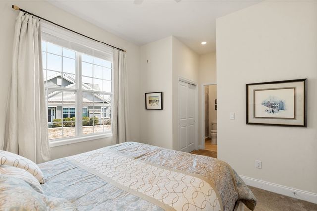 40 Ridgewood Dr 40, Stow, MA 01775