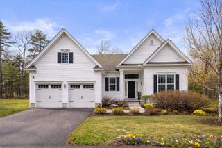 40 Ridgewood Dr 40, Stow, MA 01775