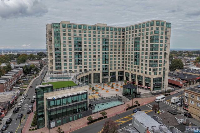 695 Anderson Avenue 685-Suite 1, Cliffside Park, NJ 07010