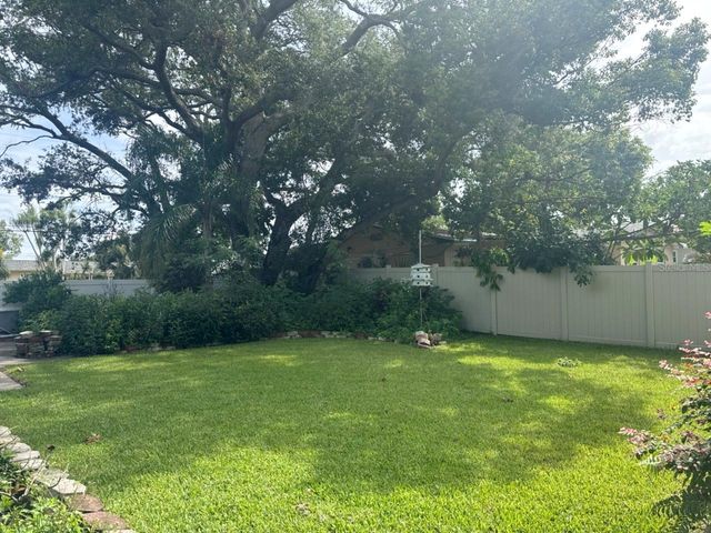 13824 83RD PLACE, Seminole, FL 33776