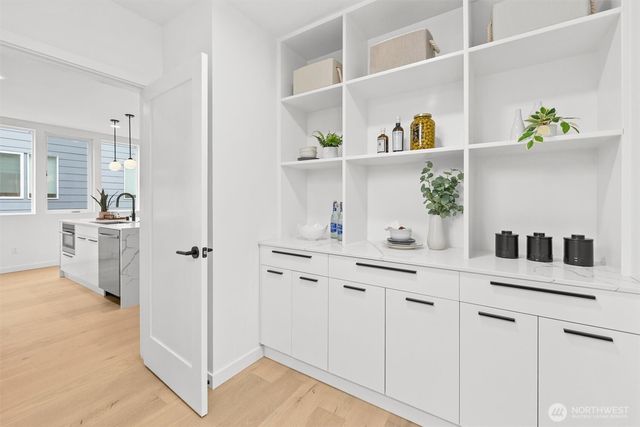 12011 36th Avenue NE, Seattle, WA 98125