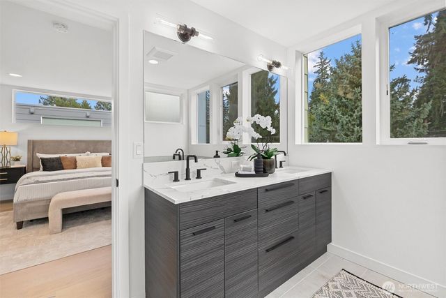 12011 36th Avenue NE, Seattle, WA 98125