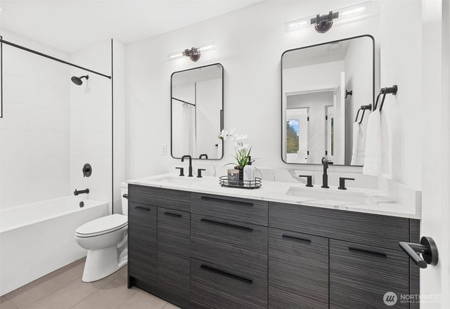 12011 36th Avenue NE, Seattle, WA 98125