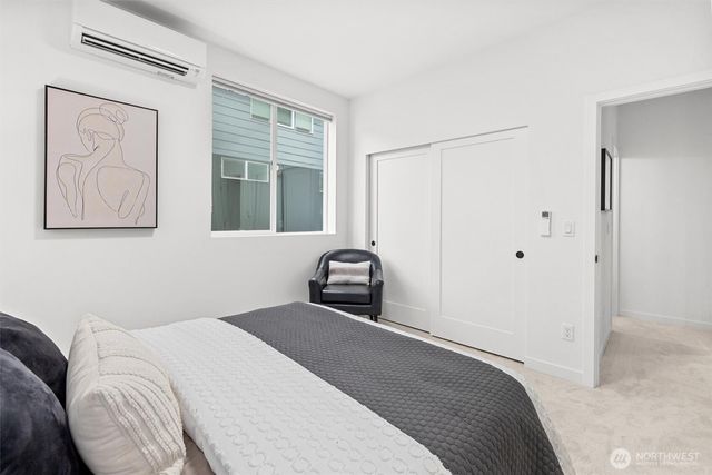 12011 36th Avenue NE, Seattle, WA 98125