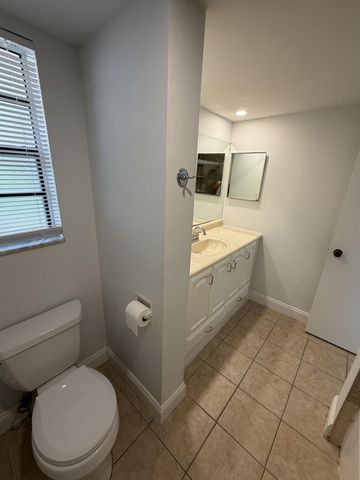 3590 BLUE LAKE Drive 405, Pompano Beach, FL 33064