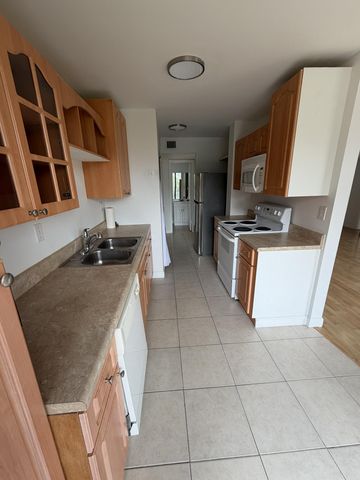 3590 BLUE LAKE Drive 405, Pompano Beach, FL 33064