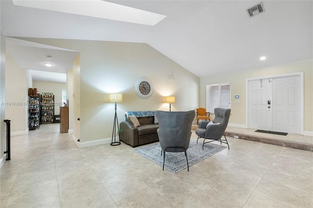 8931 NW 55th Pl 0, Coral Springs, FL 33067