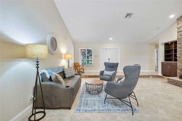 8931 NW 55th Pl 0, Coral Springs, FL 33067