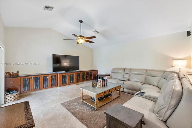 8931 NW 55th Pl 0, Coral Springs, FL 33067