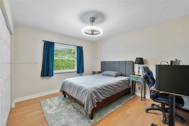 8931 NW 55th Pl 0, Coral Springs, FL 33067