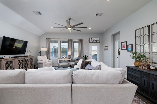 1507 Oakdale Crest Road, Montgomery, TX 77316