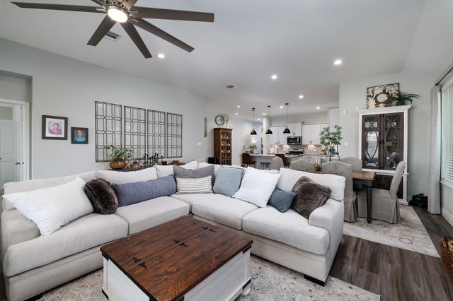 1507 Oakdale Crest Road, Montgomery, TX 77316