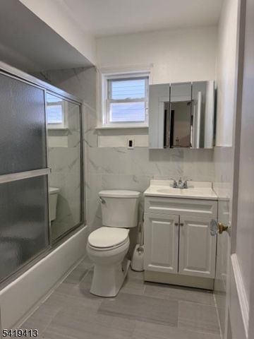 500 E 18Th St 502, Paterson City, NJ 07514