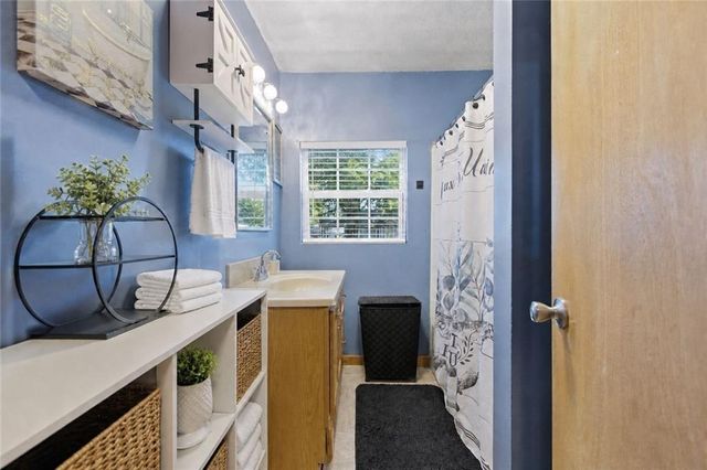 103 Defoor Loop, Calhoun, GA 30701