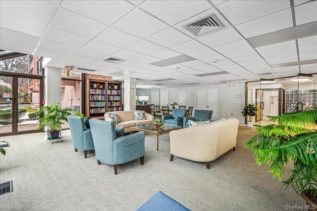 800 Willis Avenue 115, Albertson, NY 11507