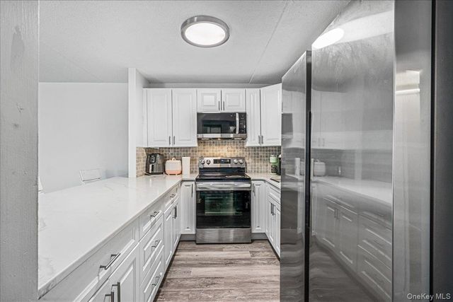 800 Willis Avenue 115, Albertson, NY 11507