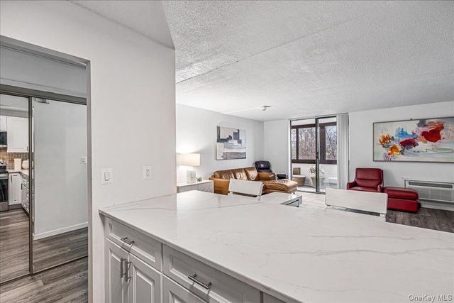 800 Willis Avenue 115, Albertson, NY 11507