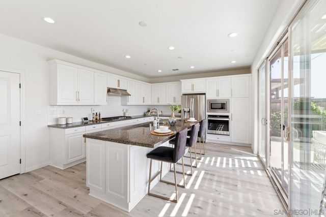 994 Camino Cantera, Chula Vista, CA 91913