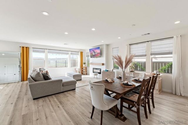 994 Camino Cantera, Chula Vista, CA 91913