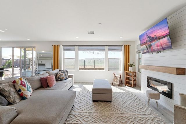 994 Camino Cantera, Chula Vista, CA 91913