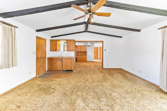 2042 Quincy Cir., Salina, KS 67401