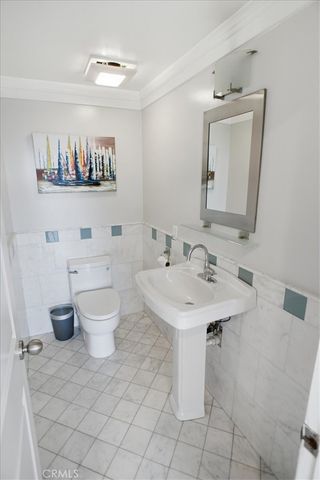 321 E Stocker 301, Glendale, CA 91207