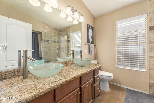 1518 S FERN Drive, Gilbert, AZ 85296