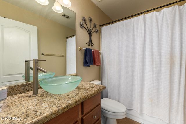 1518 S FERN Drive, Gilbert, AZ 85296