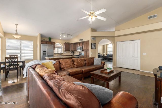 1518 S FERN Drive, Gilbert, AZ 85296