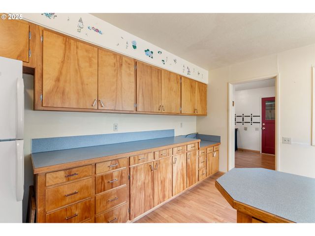 1412 N MAIN Ave, White Salmon, WA 98672